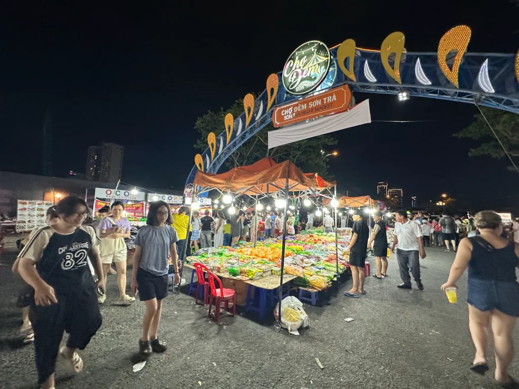 Son Tra night market - one of biggest Da Nang street food markets at night